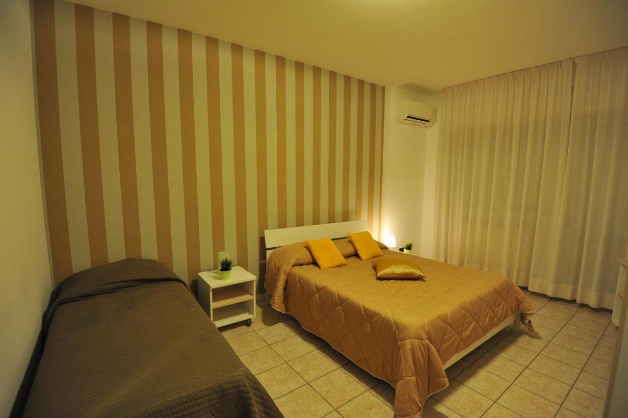 Quarantadue Quindici Hotel Termoli Buitenkant foto